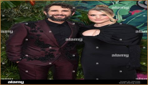 Josh Groban And Natalie McQueen: A Holiday Collaboration